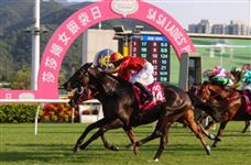 “安遇”后发制人，勇夺莎莎妇女银袋赛冠军！